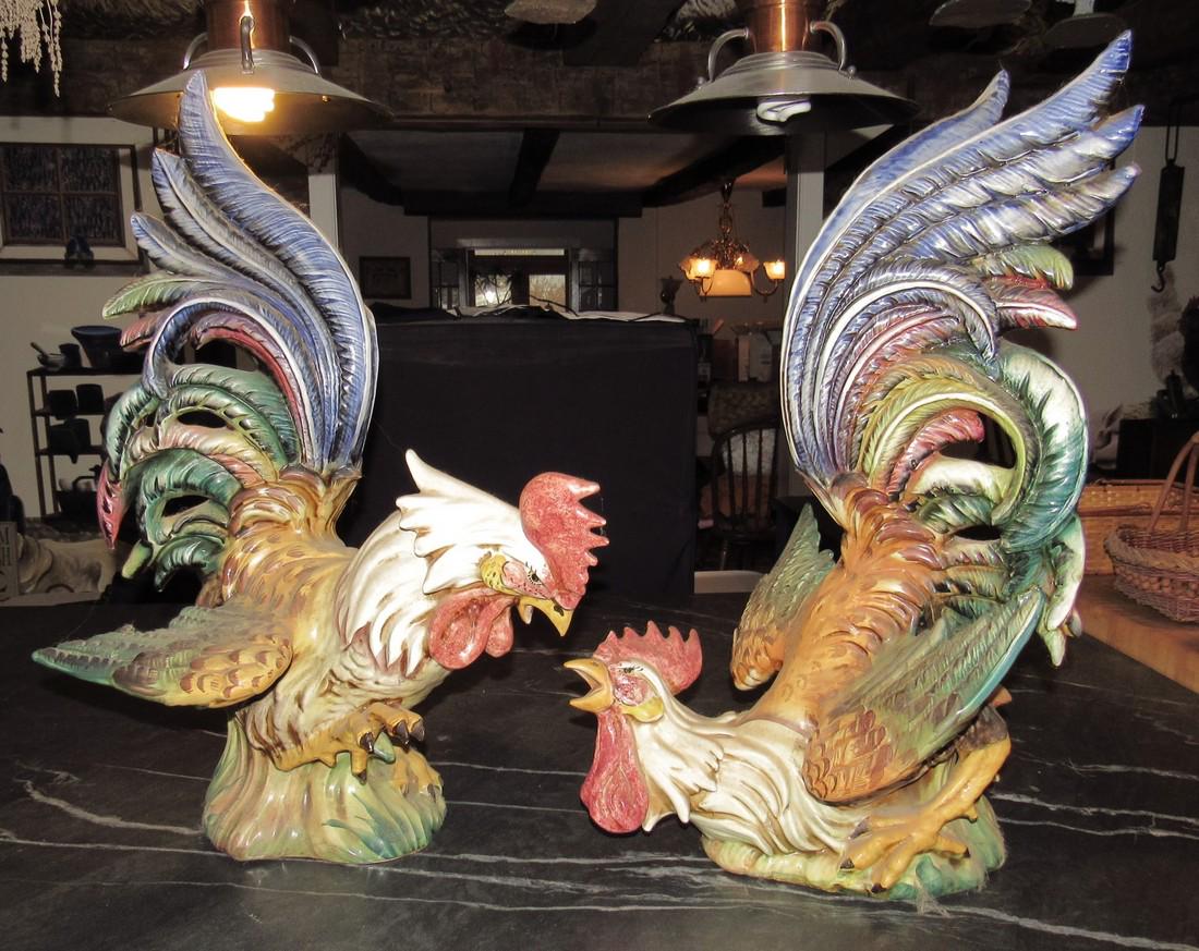 2 Large Intrada Italian Majolica Fighting Roosters (1 of 3)
