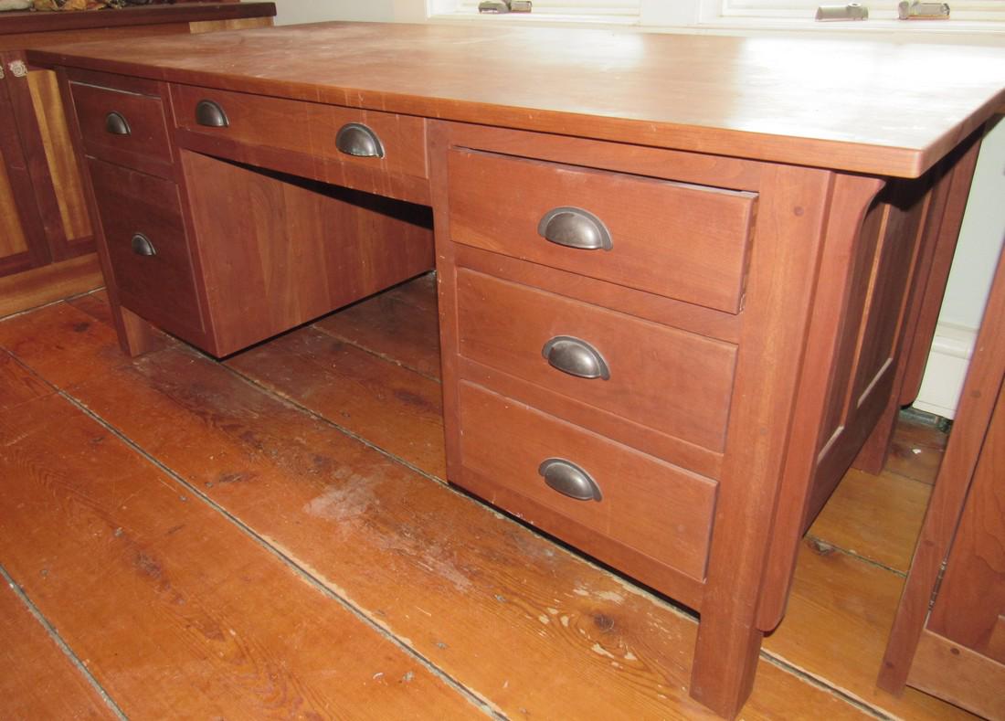 Amish Heritage Furniture Desk: Approx 36" x 72" x 30" tall. Needs light cleaning