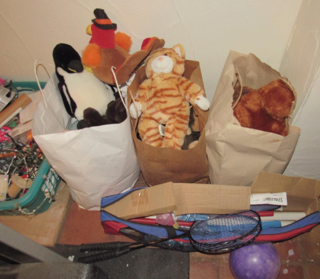 Stuffed Animals Misc Books Wall Lot (1 of 3)