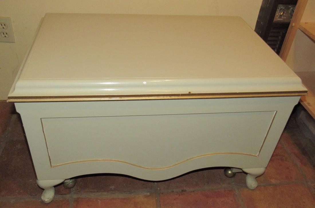 Blanket Chest and Sheets (1 of 2)