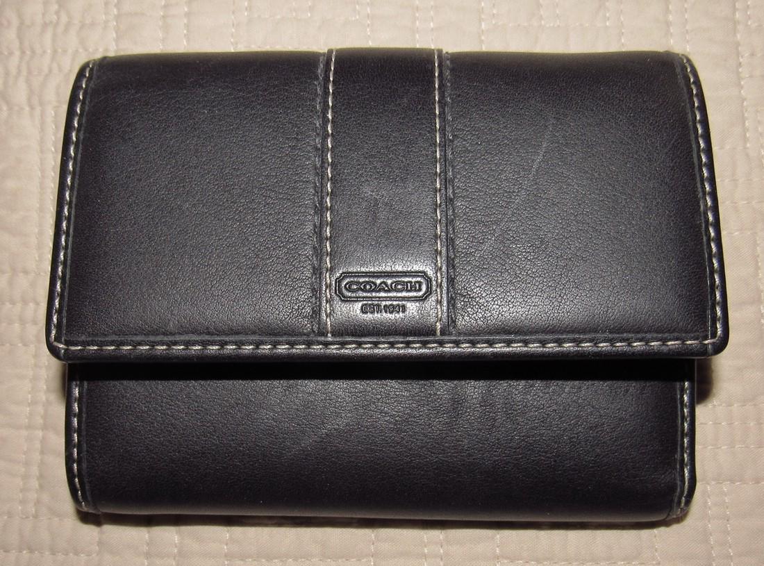 Coach Womens Wallet: Approx 4" x 5"