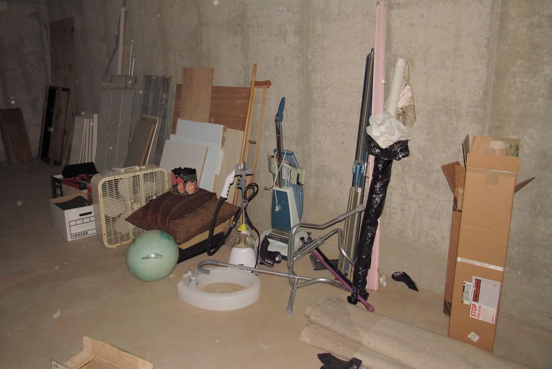 Basement Wall Contents Plywood Boards & Misc (1 of 5)