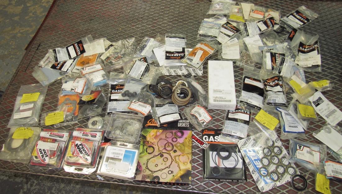 Harley Davidson Motorcycle Oil Seals Rectifying (1 of 8)