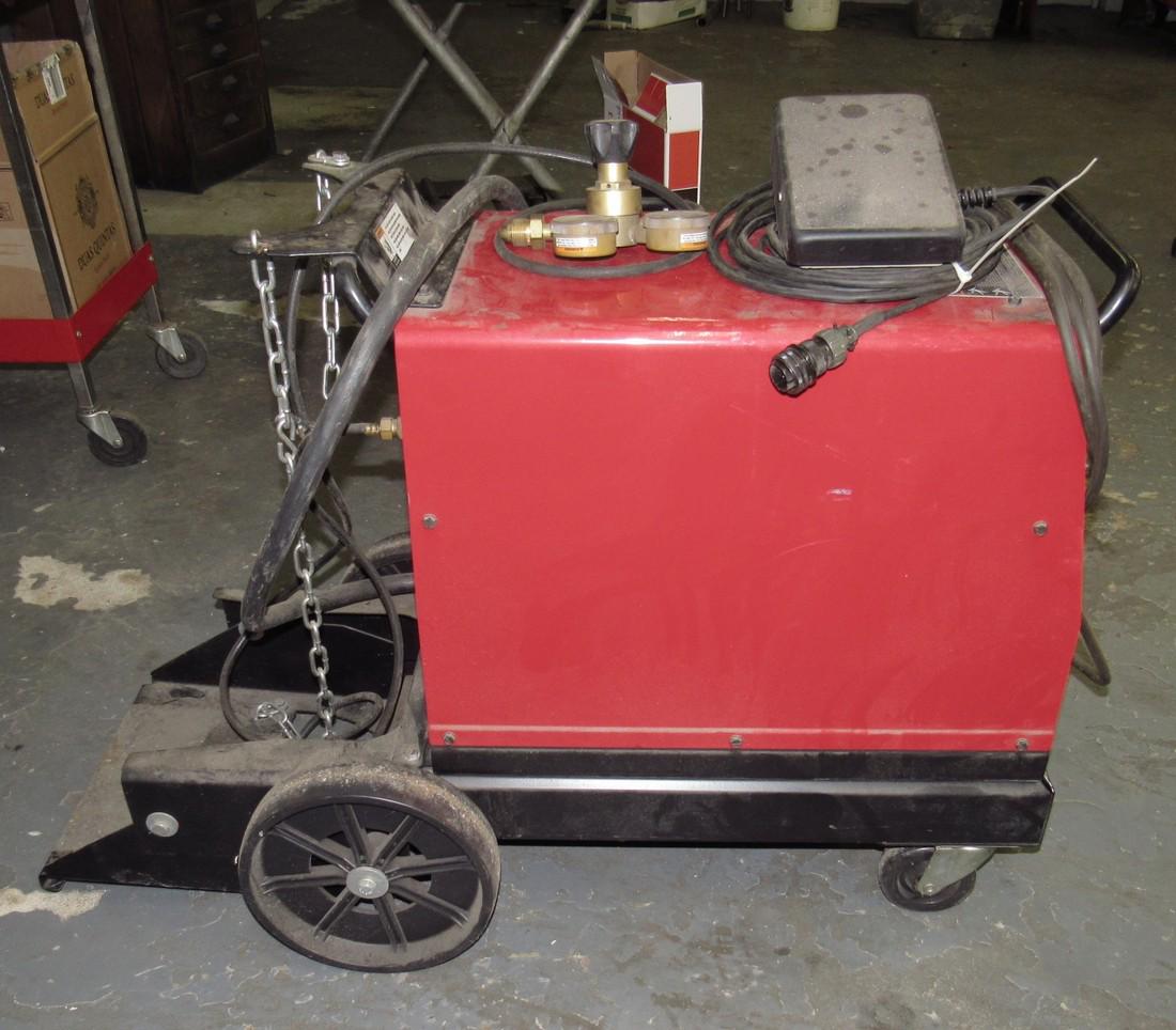 Lincoln Electric Square Wave Tig 175 Welder (1 of 5)