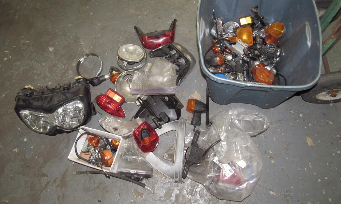 Motorcycle Headlights Turn Signals Tail Lights (1 of 3)