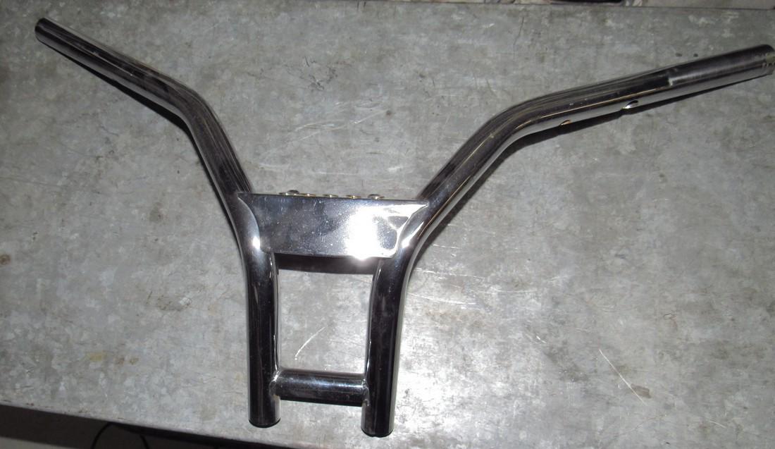 Chrome Motorcycle Handle Bars (1 of 3)