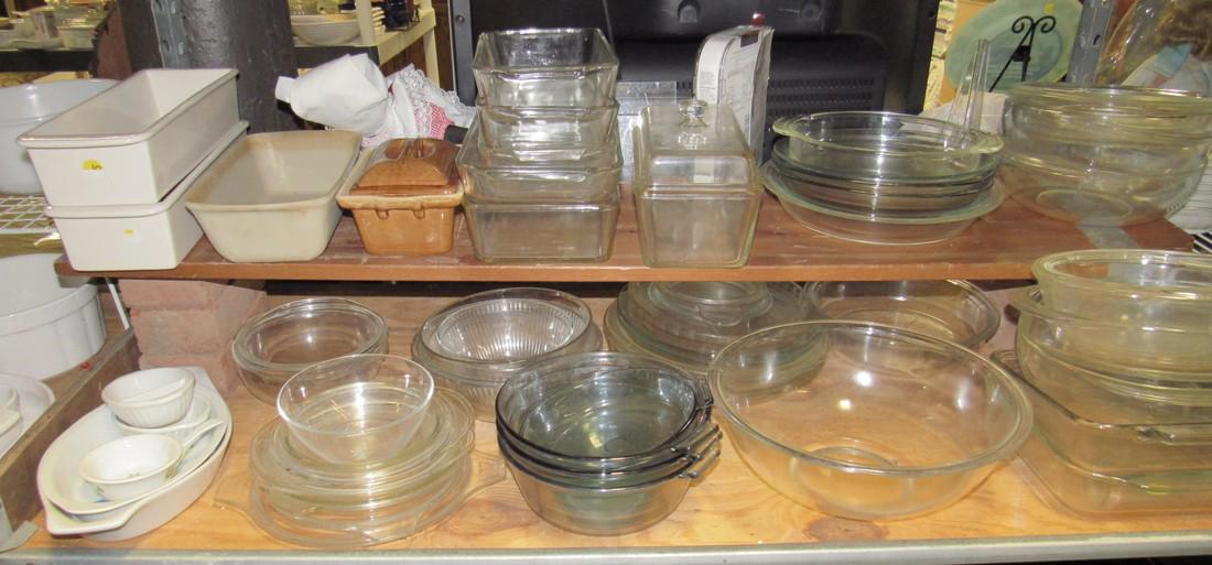 Casseroles Mixing Bowls Anchor Hocking  Fire King Pyrex (1 of 5)