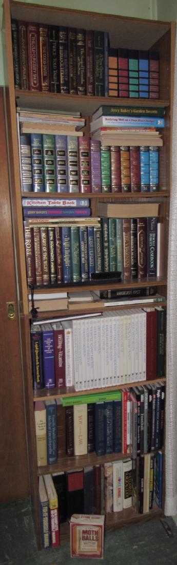 Readers Digest Books and Shelves (1 of 9)