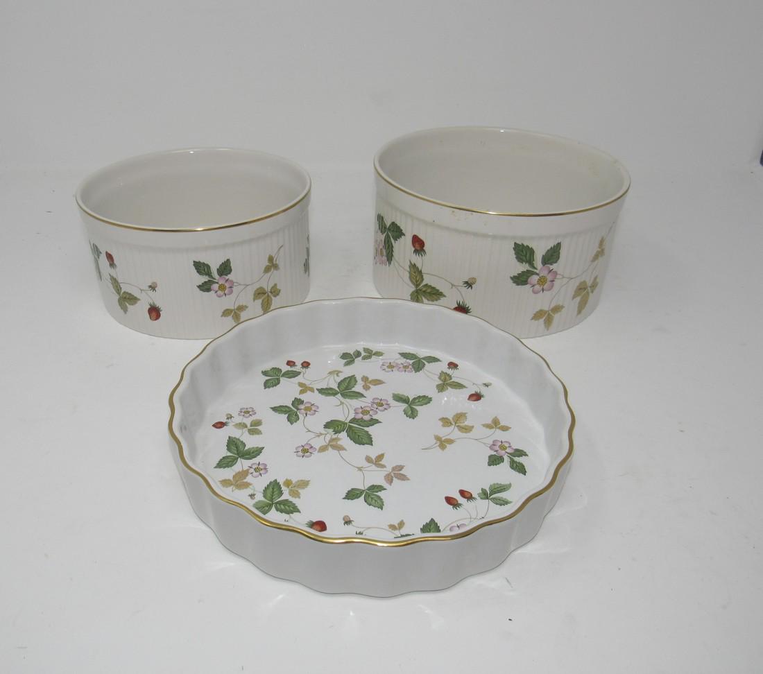 Wedgwood Wild Strawberry Casseroles: Largest is apprx 6 5/8" in diameter and 3 3/8" tall
