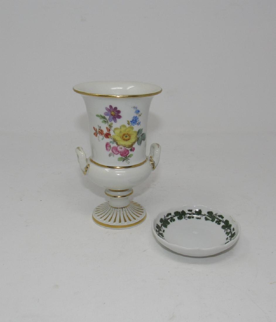 Meissen Urn & Sauce Plate (1 of 3)