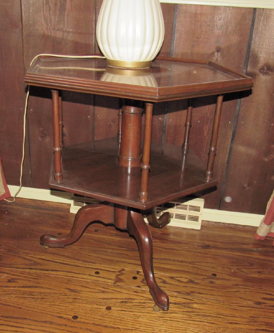 Chippendale Style Rotating Lamp Stand (1 of 4)