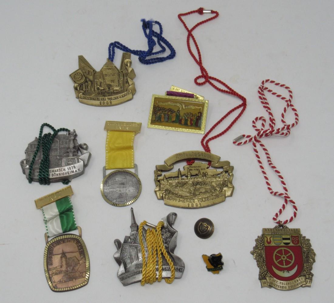 Box of Misc Medals (1 of 5)
