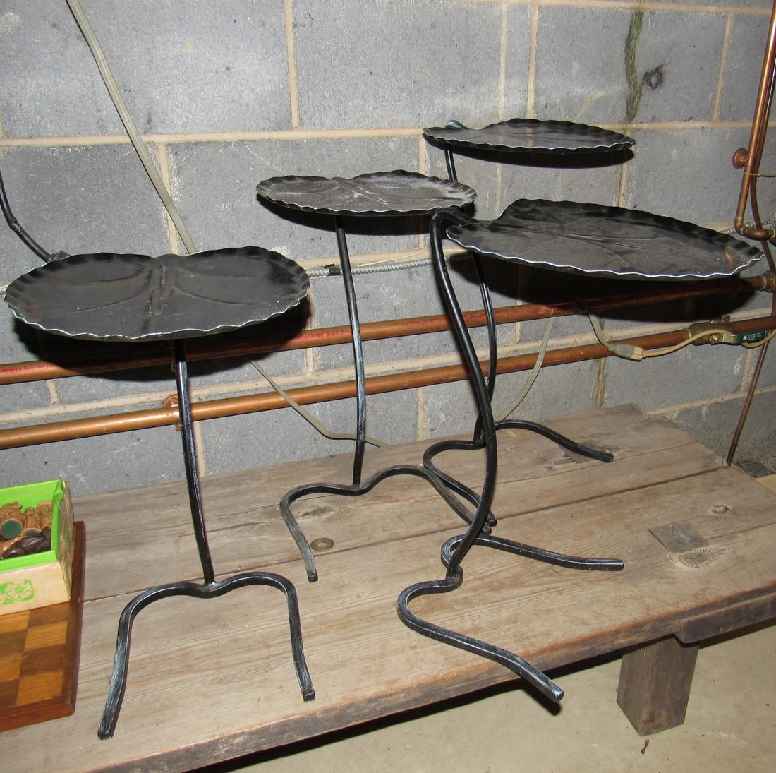 4 Metal Lily Pad Stands