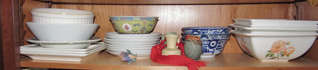 Mikasa Oriental Bowls and Misc Dinnerware: One bowl is chipped ( as pictured) . We do not check every item for damage. Sold as is as pictured