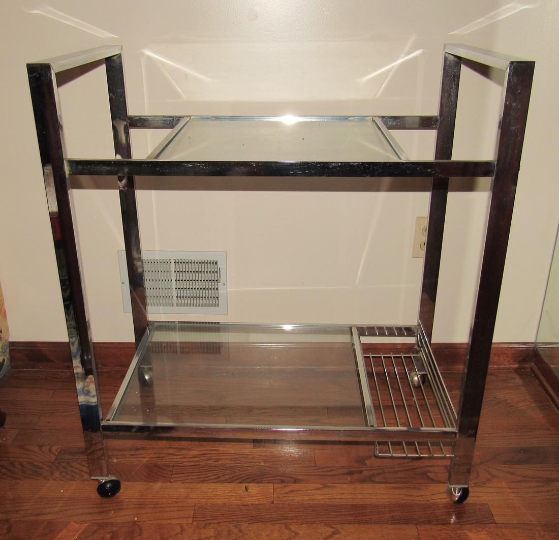 Vintage Chrome Tea / Serving Cart: 17" x 30 1/2" x 34 1/2" tall .
