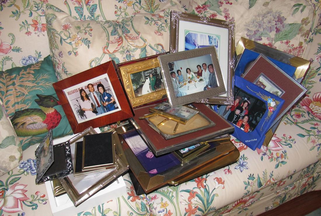 Family Photos and Picture Frames: Getting all pictured.