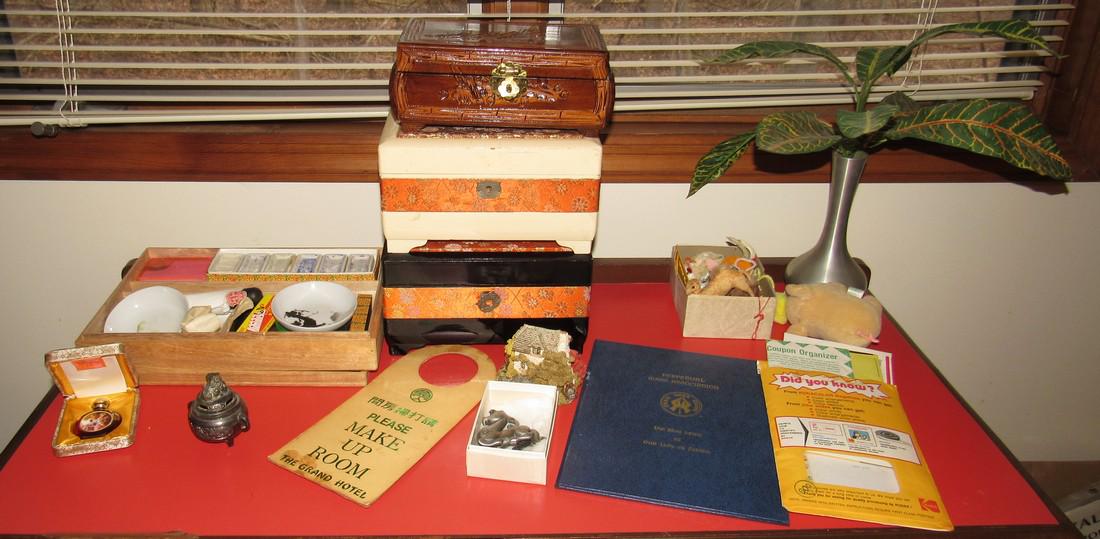 Jewelry Boxes Perfume Misc Contents: Lot includes everything on top of dresser