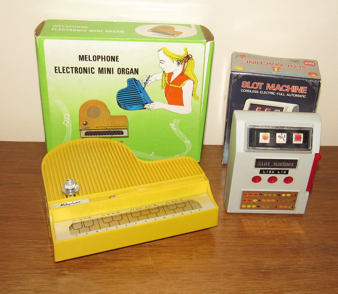 Melophone Electronic Mini Organ Slot Machine: Getting both pictured in untested condition