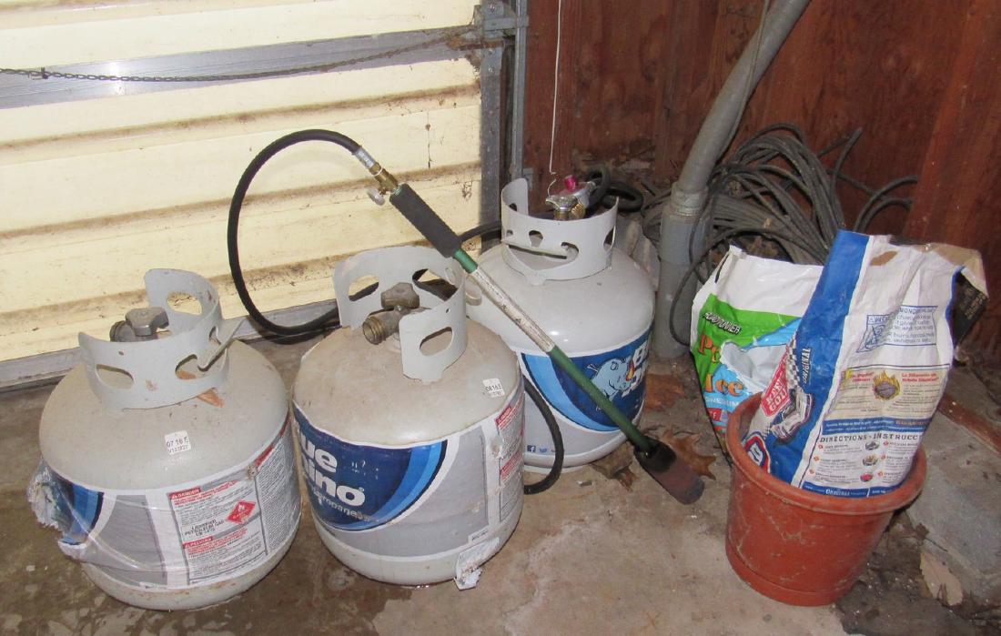 3 Propane Tanks & Torch (1 of 1)