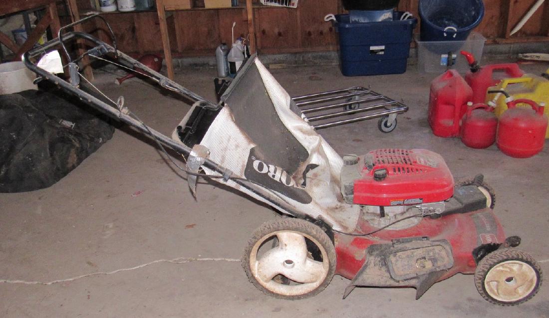 Toro Self Propelled Mower (1 of 3)