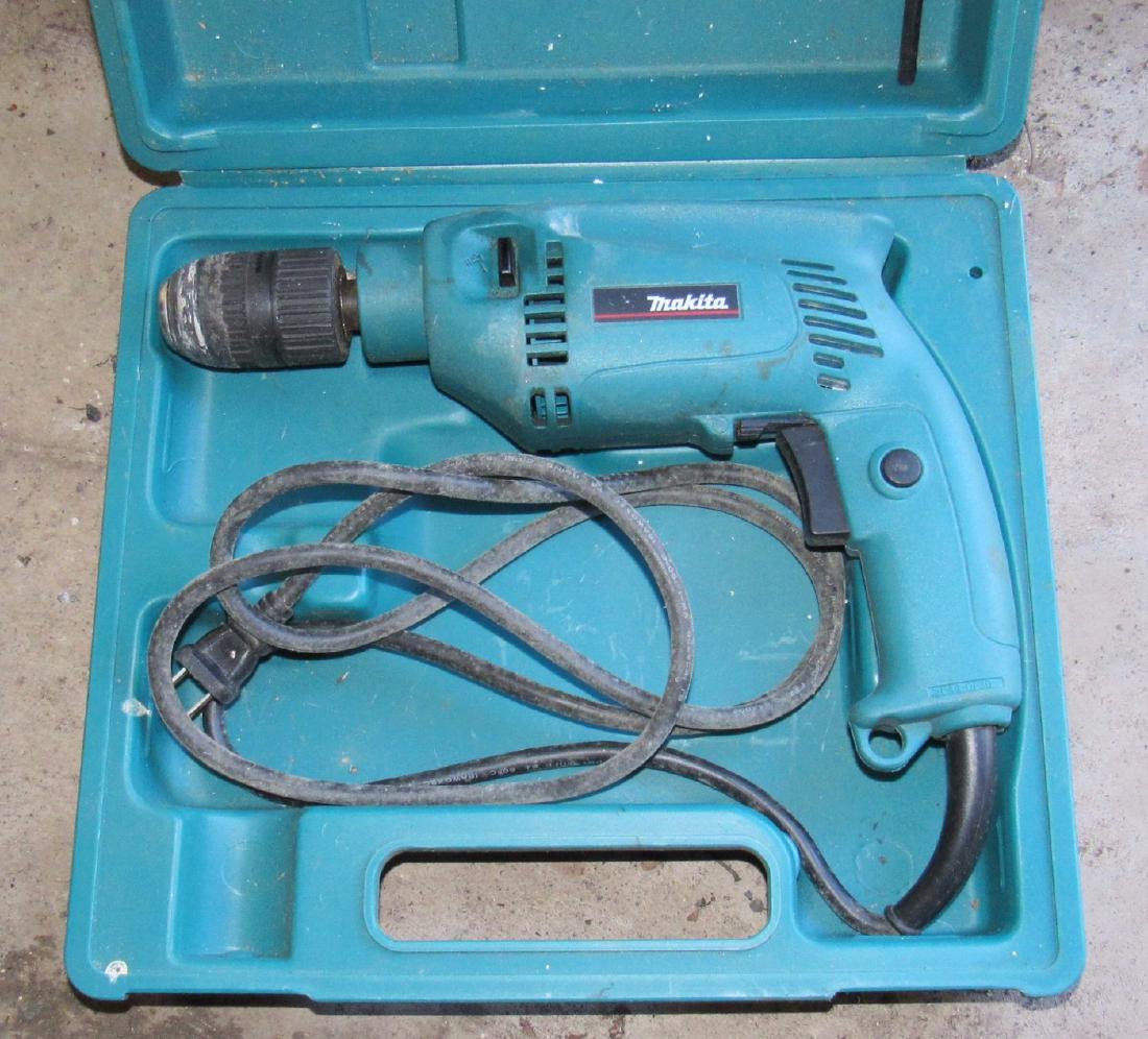 Makita Hammer Drill (1 of 2)
