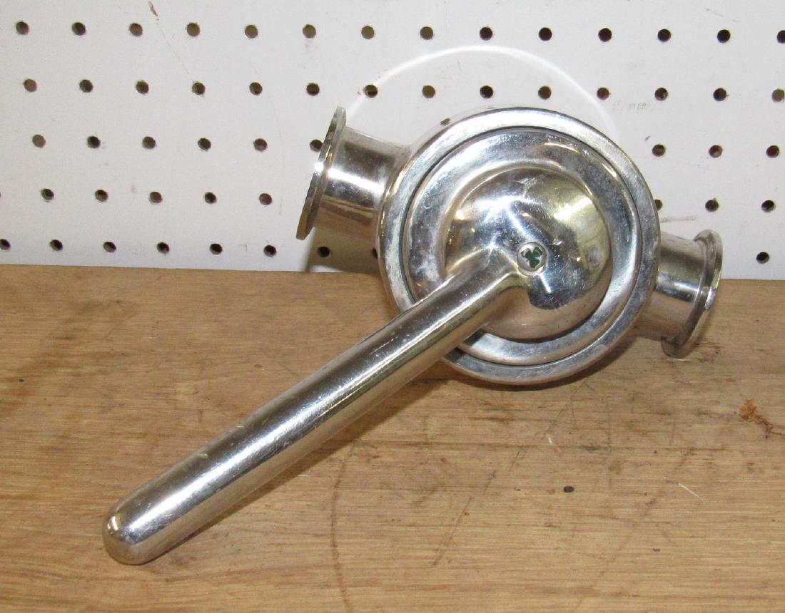 Stainless Steel Valve: Approx 1 1/4" inside diameter