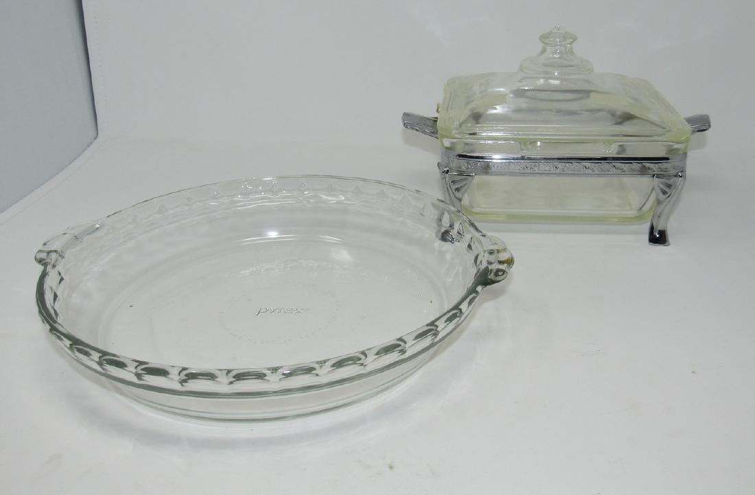 Pyrex Pie Plate and Casserole with stand: Pie Plate is approx 10" in diameter. No damage