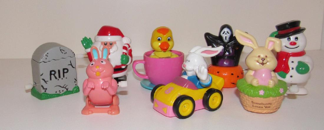 8 Vintage Wind Up Toys Christmas Easter Halloween: Getting all pictured