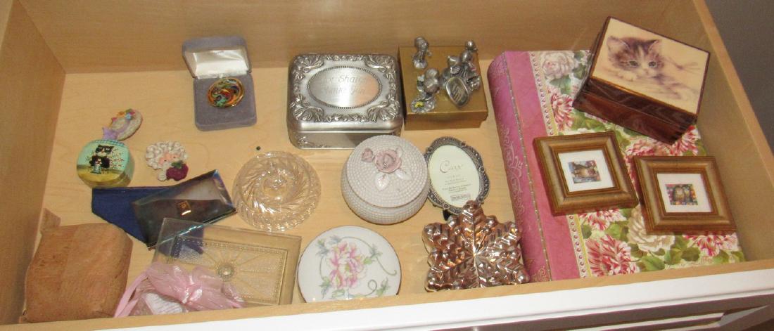 Little Gallery Pewter Figures Jewelry Trinket Boxes: Getting all pictured in drawer