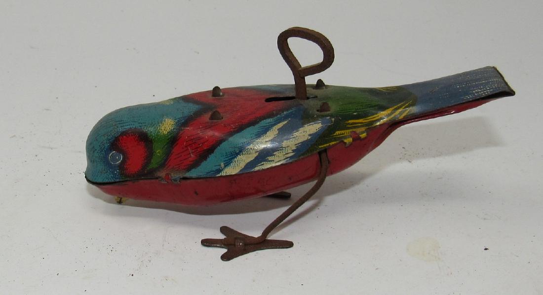 Tin Wind Up Bird: Approx 5 1/4" long. Does not work