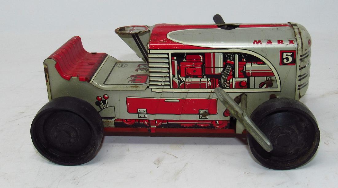 Marx Tin Wind Up Tractor: Approx 8" long. Wind up does not work.