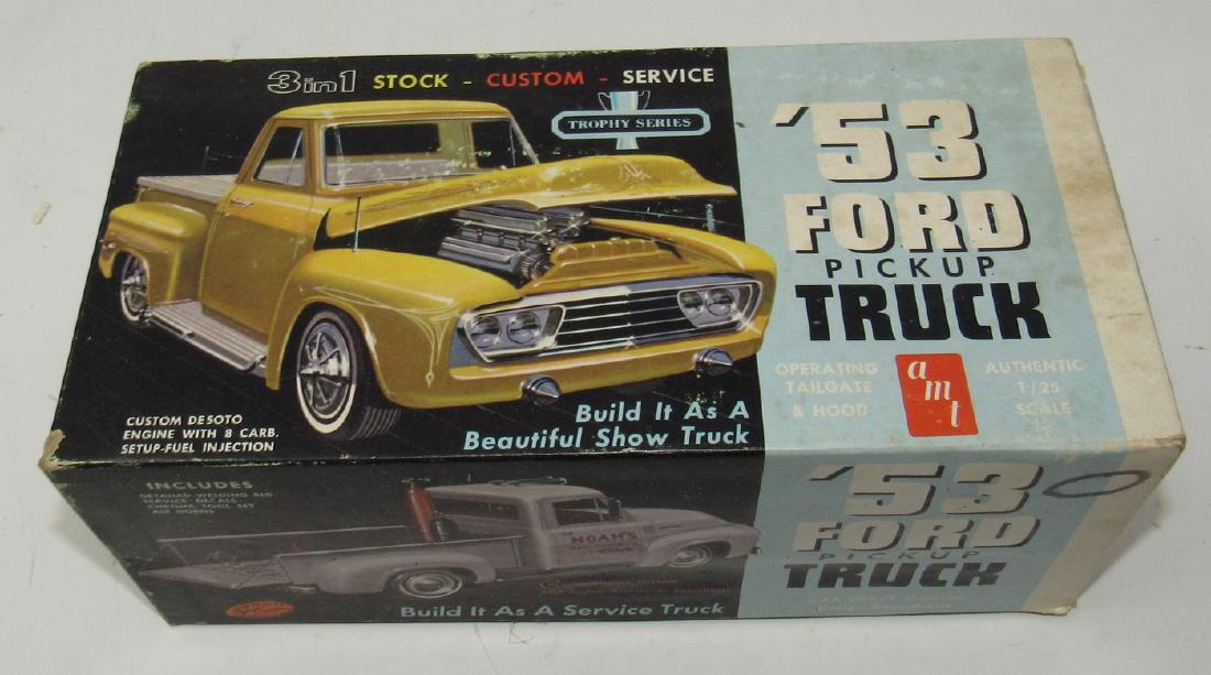 1953 Ford Pickup Truck AMT Model: We do not look thru and make sure all the parts are there or if there are any broken pieces. Sold as is,