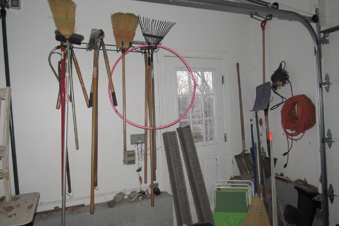 Garden Tools New Tree Pruner Loppers Rakes Shovels: Take what you want and leave the rest