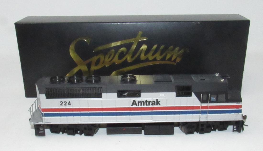 Bachmann Spectrum HO Scale F40 PH Diesel Locomotive: Amtrak 224 .Sold in untested condition