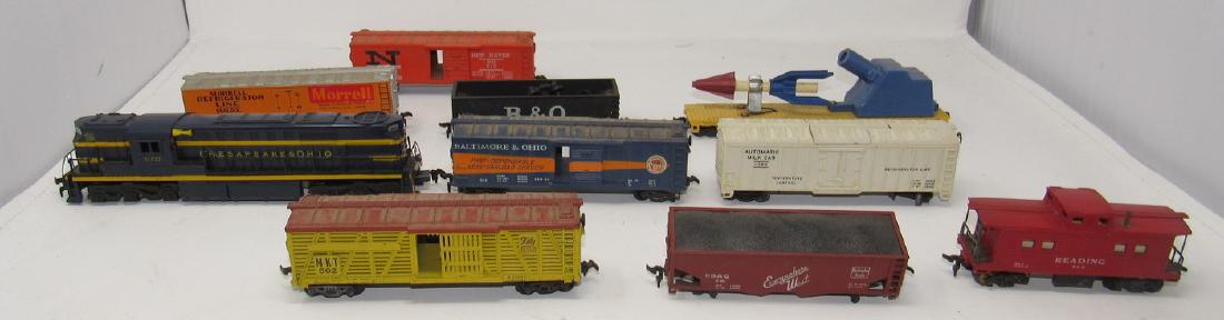 Gilbert 31022 Diesel Locomotive Box Cars Missile: Ho Scale. Getting all pictured in untested condition.