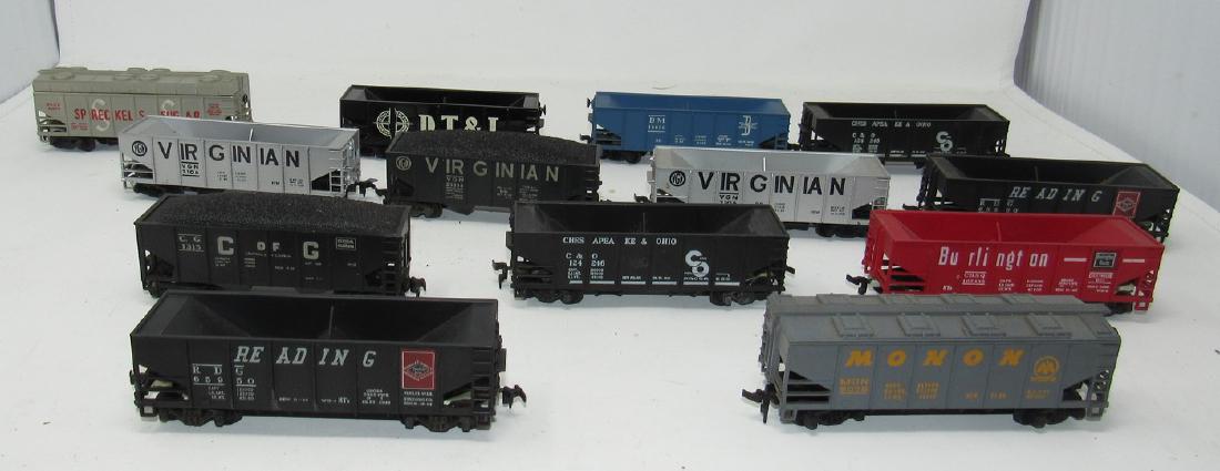 HO Scale Coal Train Cars: Getting all pictured.