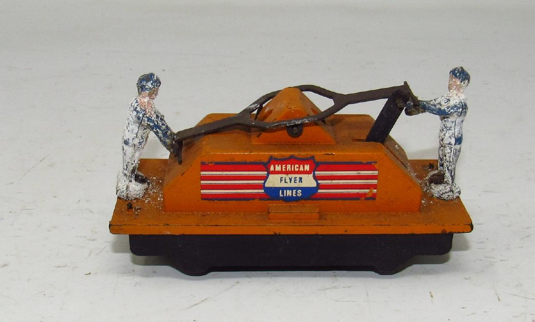 American Flyer Hand Car: Guys need to be cleaned