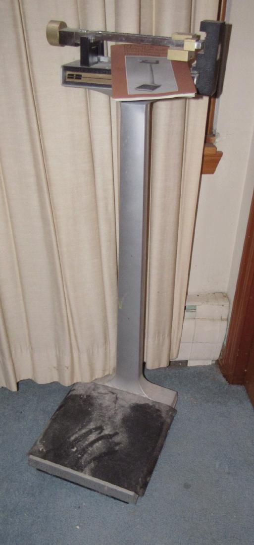 Vintage Counselor Balance Beam Scale (1 of 3)