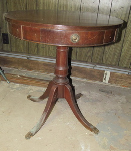 One Drawer Duncan Phyfe Round Table