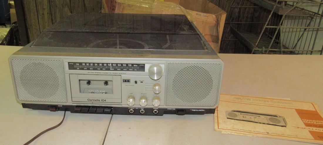Realistic AM/FM Stereo Component Turntable Clarinette (1 of 4)