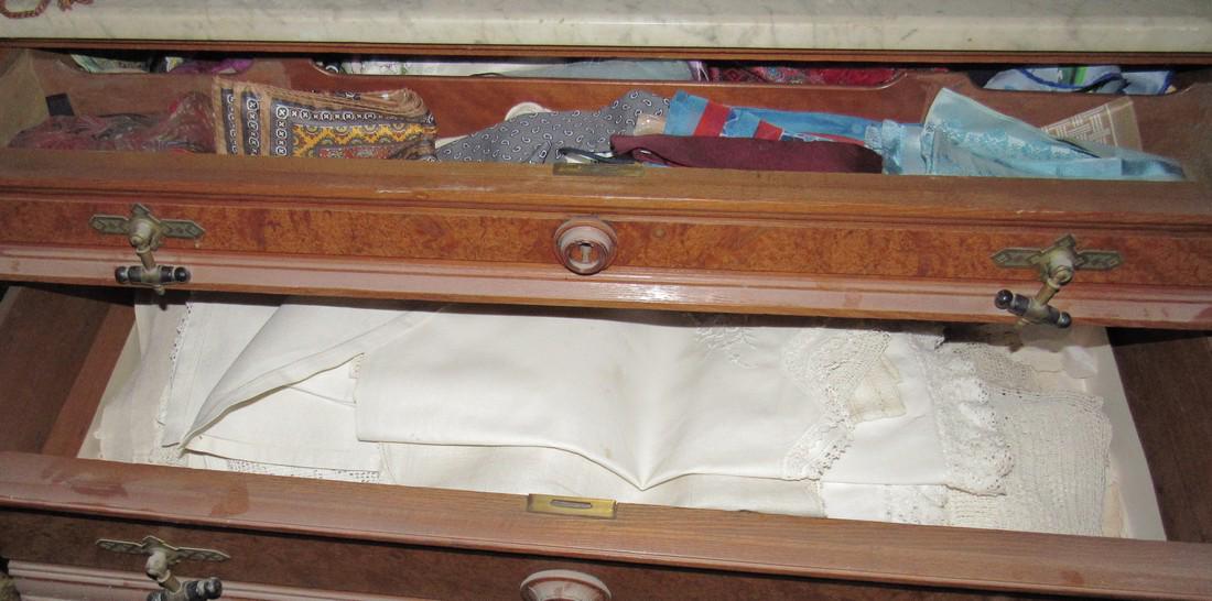 Scarves Linens Doilies (1 of 7)