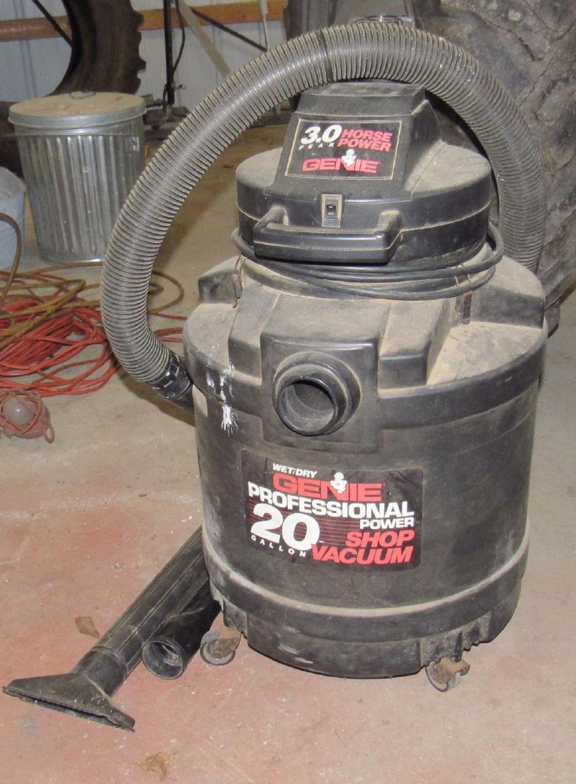 Genie 3 Horse Power 20 Gallon Shop Vac Works