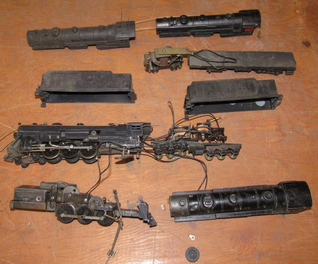 HO Scale Train Engine Bodies and Parts: Getting all pictured