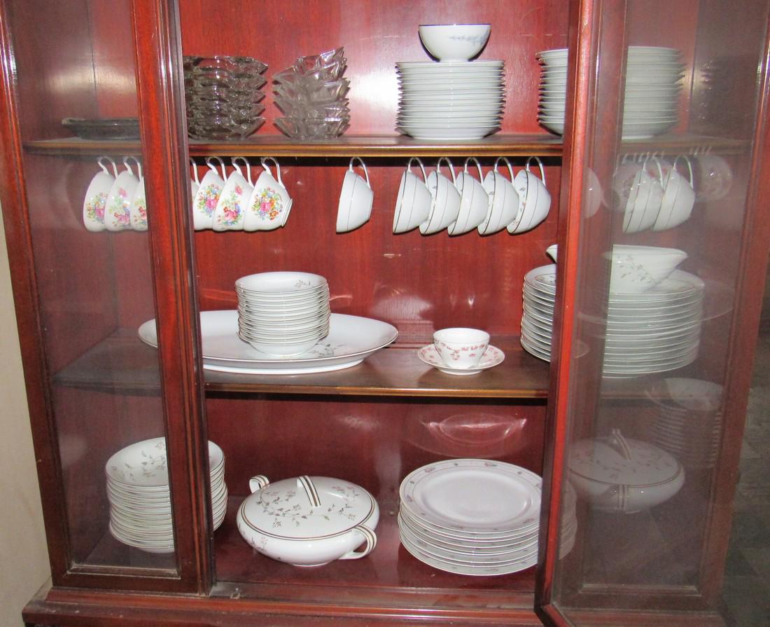 Noritake and Nippon China Dinnerware: Getting all pictured in china