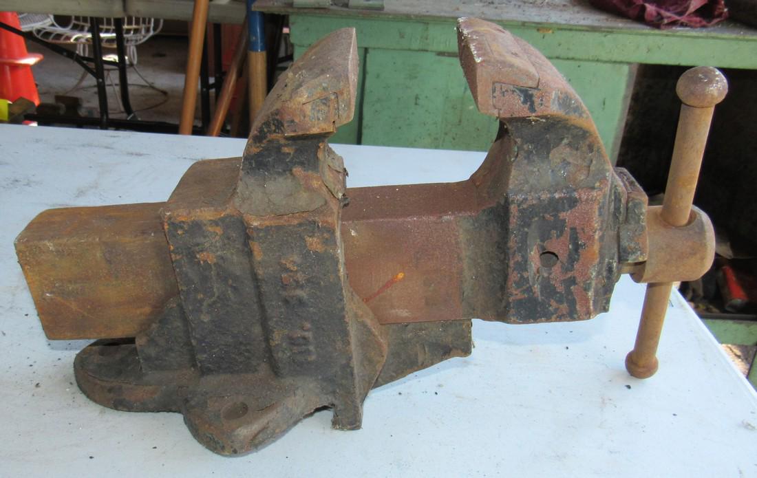 Chas Parker Vise with 4 Inch Jaws: Looks like number 954