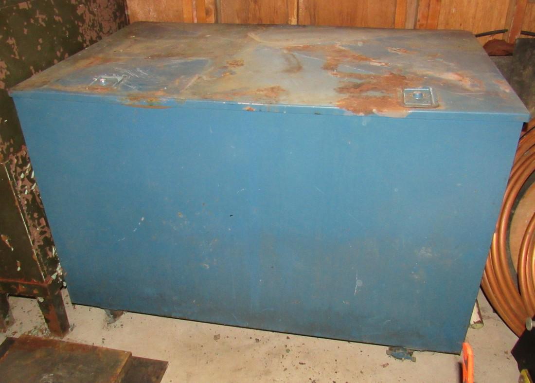 Rolling Job Box and Tool Contents: Approx 31 1/2" x 49" x 32" tall