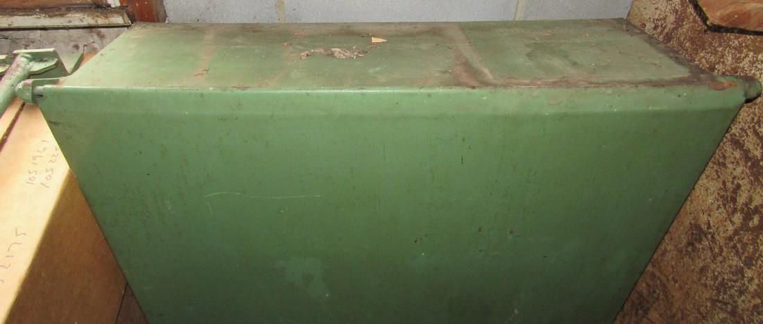Parts Cabinet: Parts Cabinet