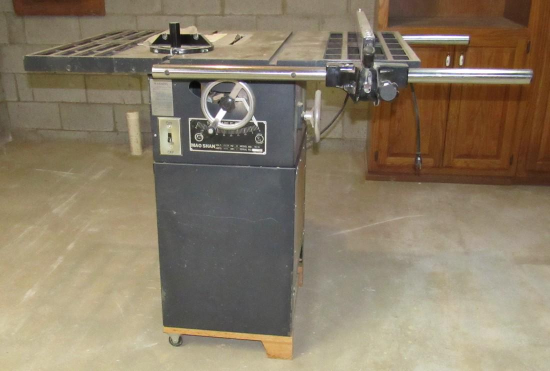 Mo Shan Tilting Arbor Table Saw: Works. Located in the basement and most likely will need to be taken apart to be removed