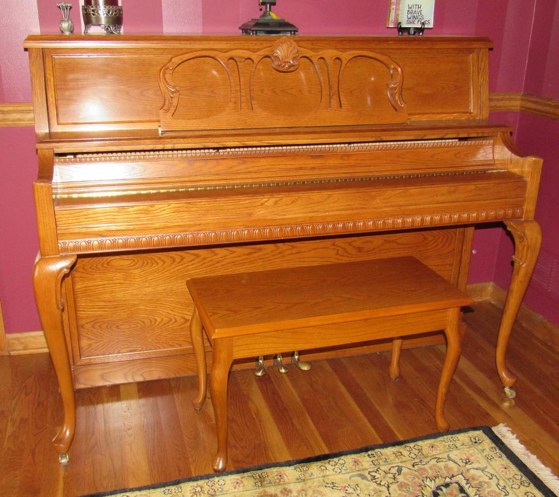 Baldwin Hamilton Upright Oak Piano