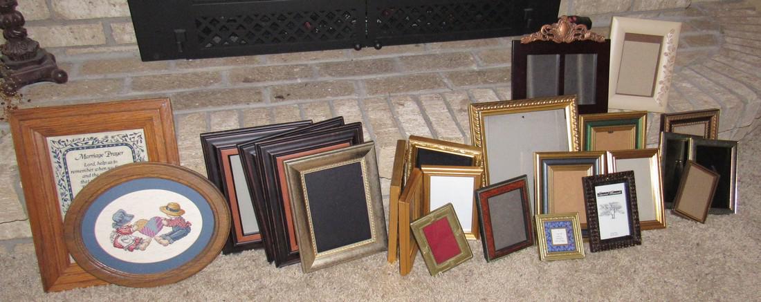 Lot of Picture Frames: Largest is approx 10 3/4" x 13 3/4"